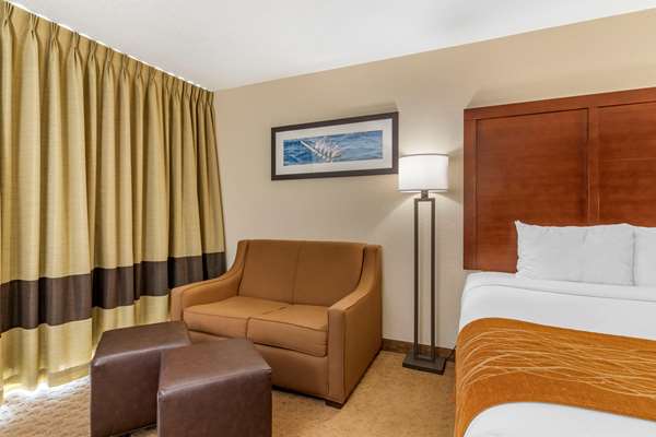  - Comfort Inn & Suites Lincoln City