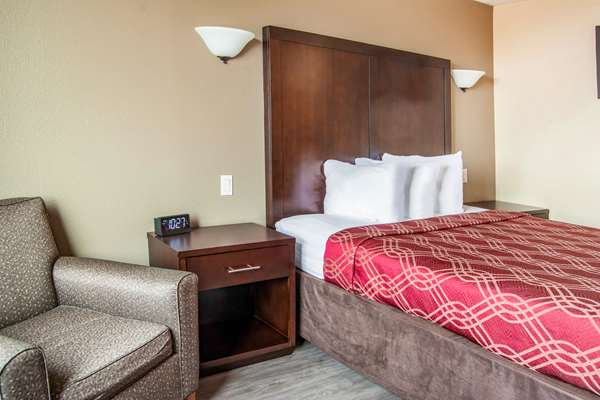  - Econo Lodge Newport