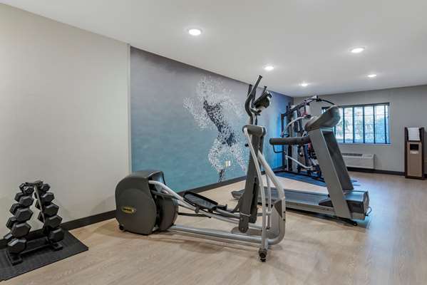Fitness/ Exercise Room - Comfort Inn & Suites Tualatin - I-5, Exit 289