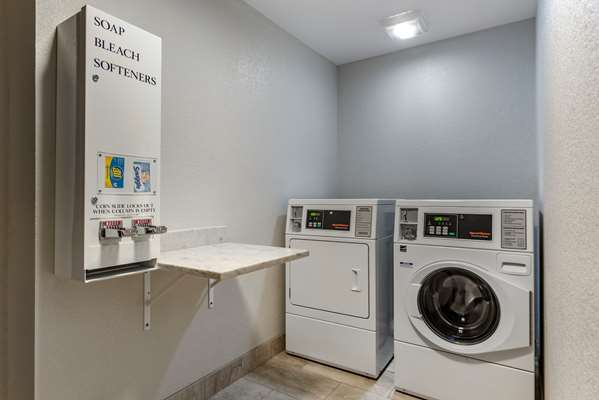 Amenities - Comfort Inn & Suites Tualatin - I-5, Exit 289