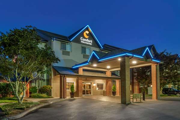 Exterior view - Comfort Inn & Suites Tualatin - I-5, Exit 289