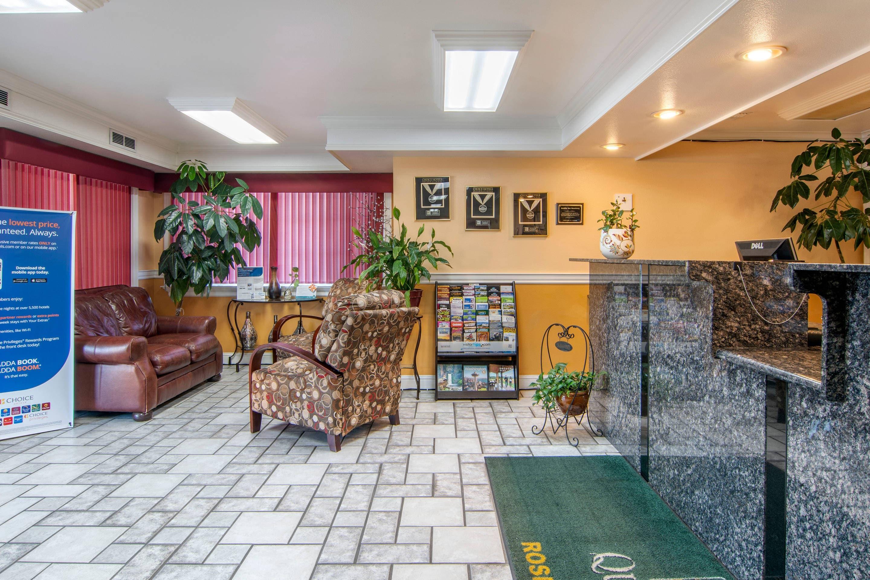 Hotel lobby | Quality Inn Central Roseburg