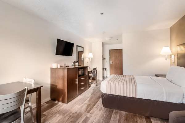  - Econo Lodge Inn & Suites Corvallis