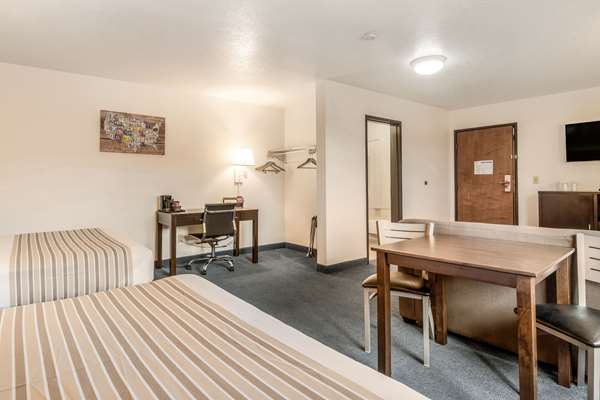  - Econo Lodge Inn & Suites Corvallis