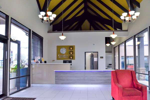  - Comfort Inn & Suites West Beaverton