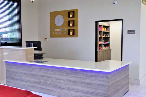  - Comfort Inn & Suites West Beaverton