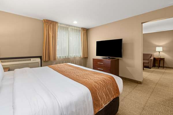  - Comfort Inn & Suites West Beaverton