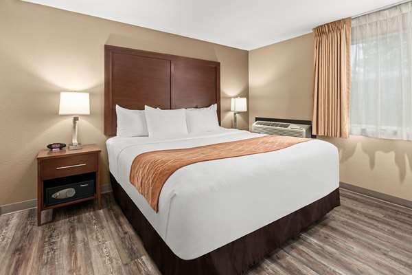 Suite - Comfort Inn & Suites West Beaverton