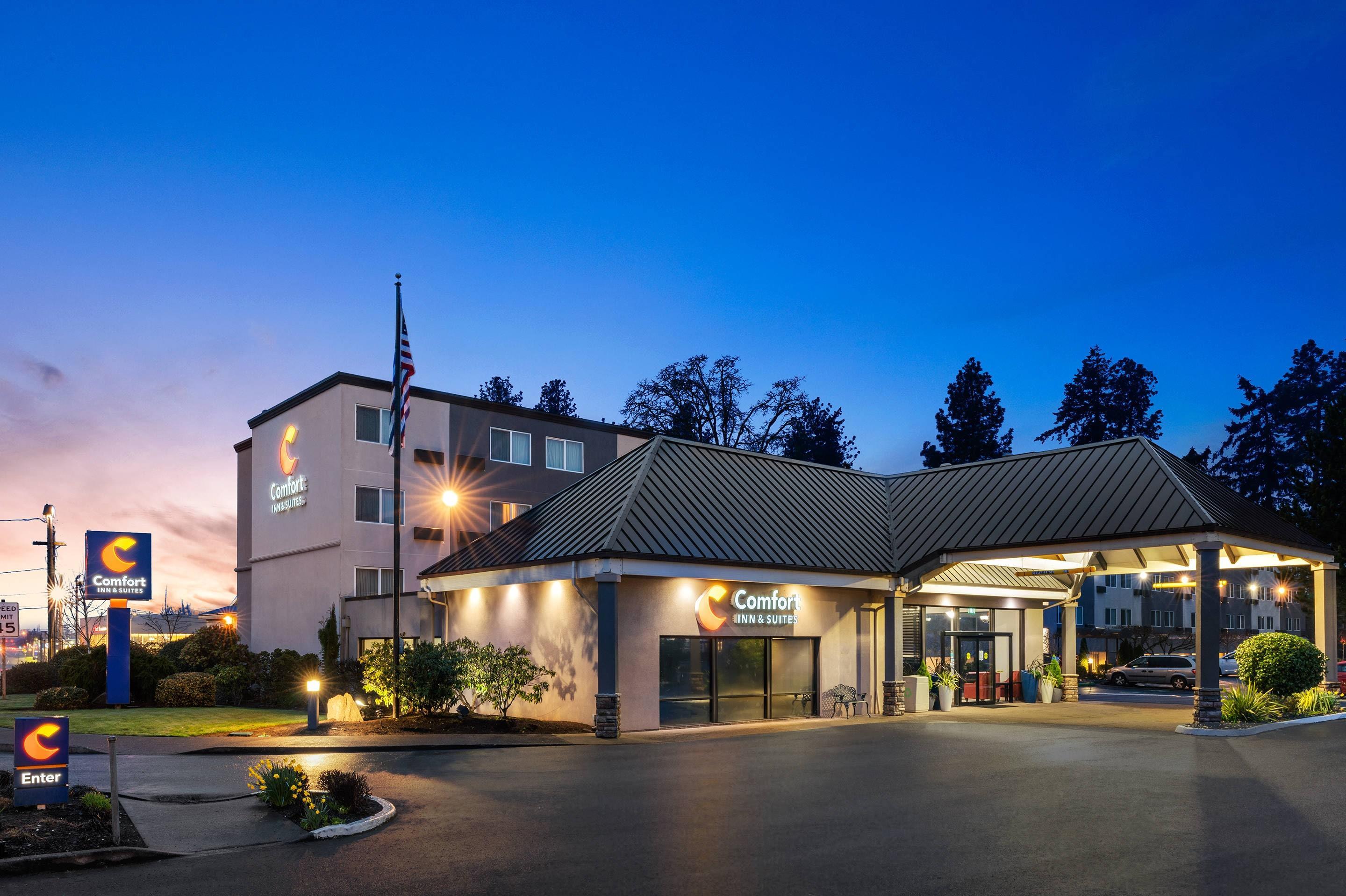 Hotel exterior | Comfort Inn & Suites Beaverton - Portland West