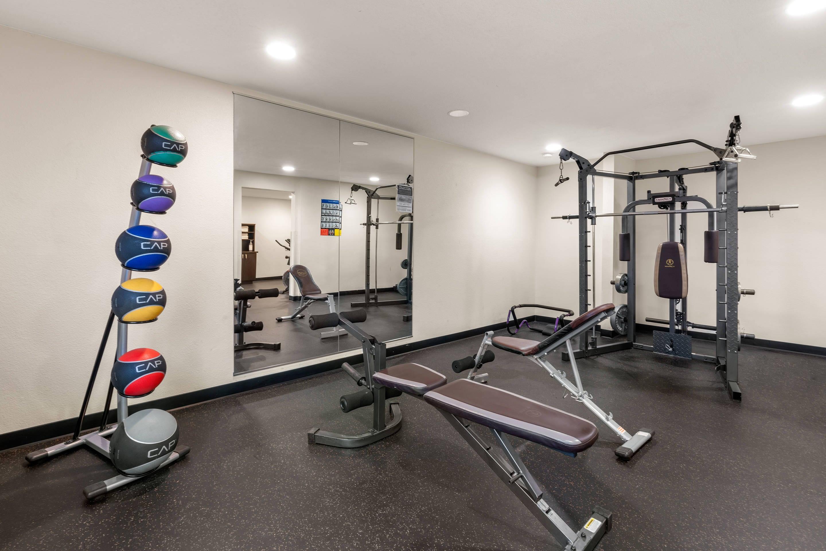 Fitness center | Comfort Inn & Suites Beaverton - Portland West