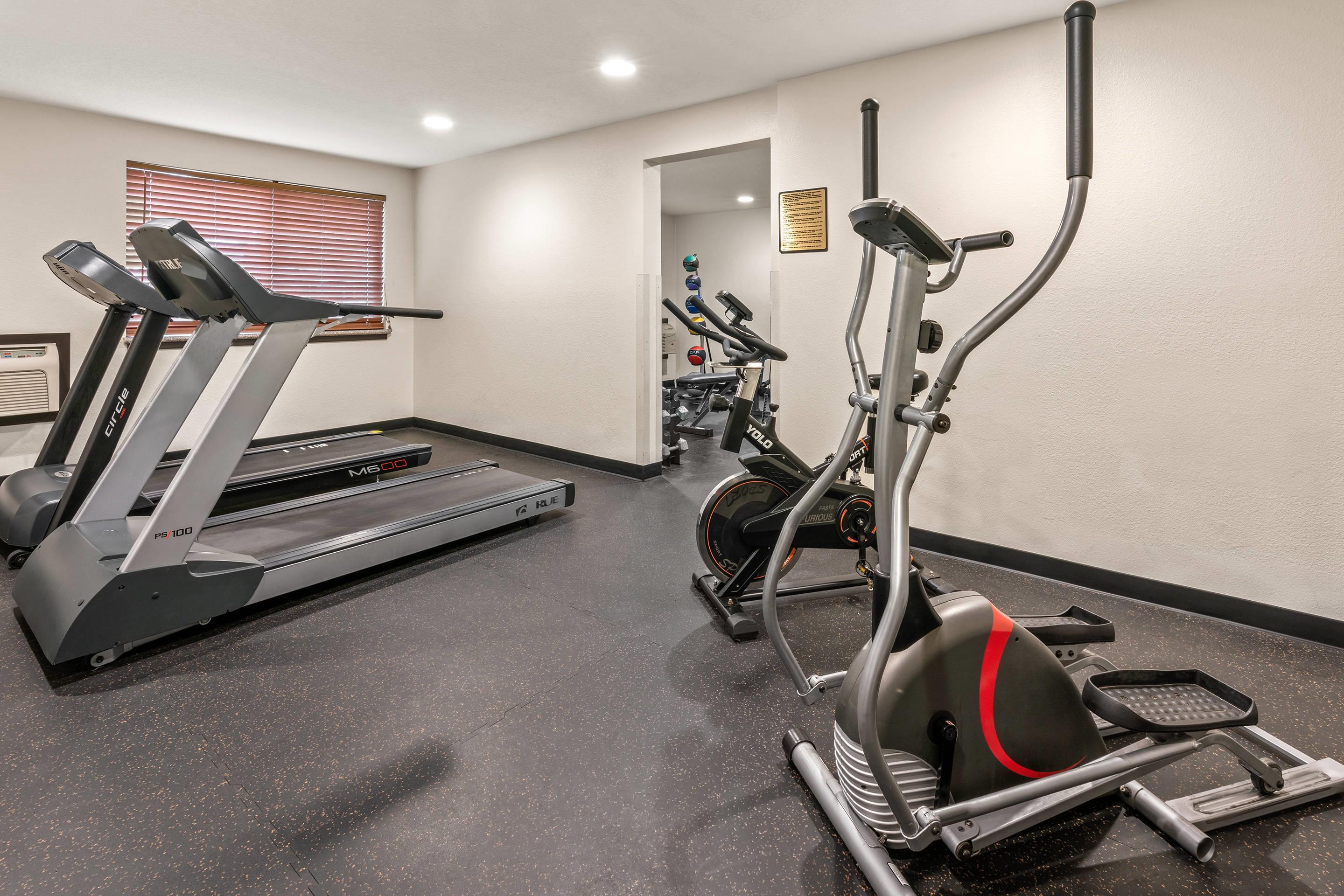 Fitness center | Comfort Inn & Suites Beaverton - Portland West