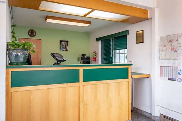  - Econo Lodge Prineville