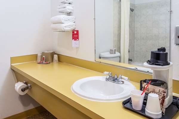  - Econo Lodge Prineville