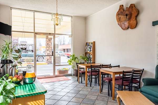  - Econo Lodge Prineville