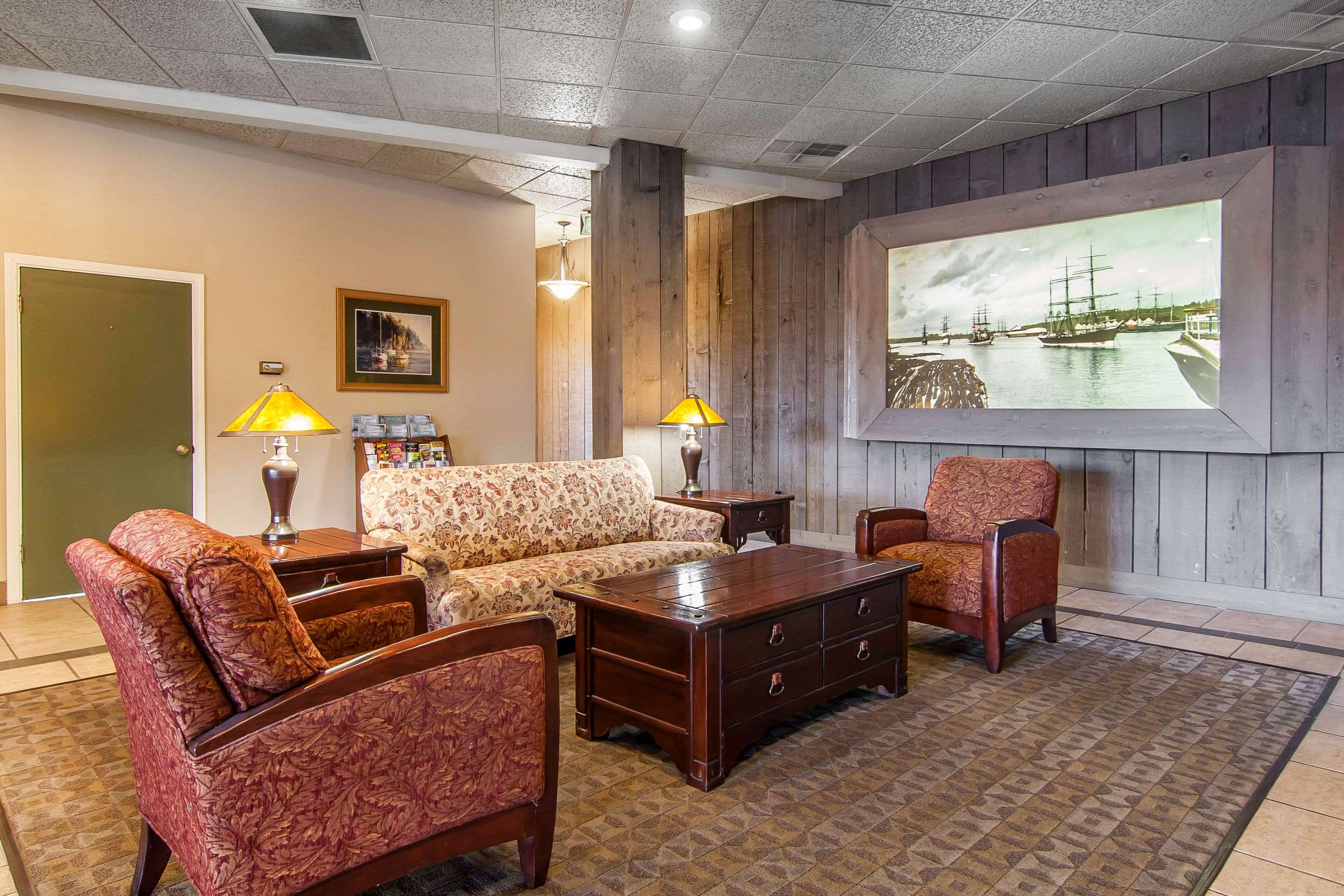 Lobby seating