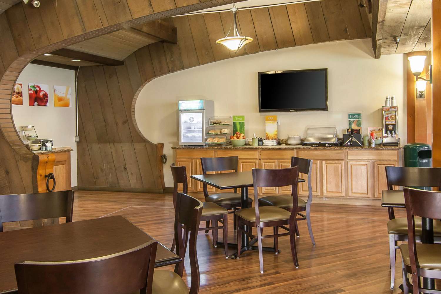 Quality Inn & Suites at Coos Bay North Bend, OR See Discounts