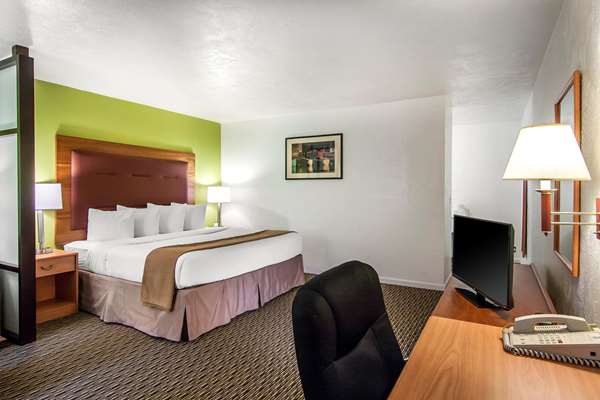 Suite - Quality Inn & Suites at Coos Bay North Bend