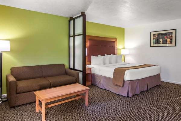 Suite - Quality Inn & Suites at Coos Bay North Bend