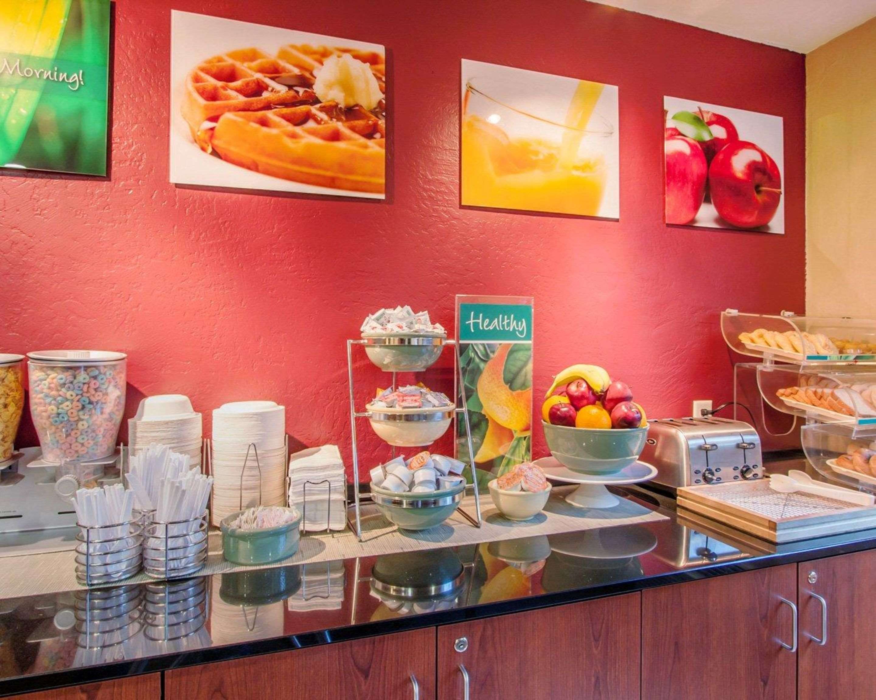 Assorted breakfast items | Quality Inn & Suites Springfield
