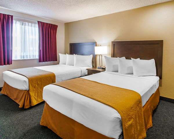 Suite - Quality Inn & Suites Springfield - I-5, Exit 195