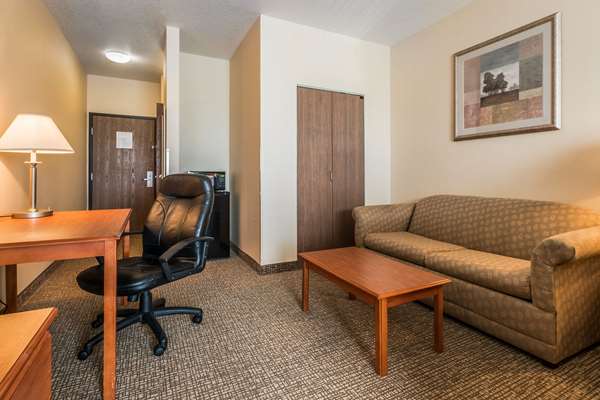 Suite - Comfort Inn & Suites Hermiston - I-84, Exit 182