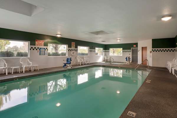Pool - Comfort Inn & Suites Salem - I-5,Exit 256