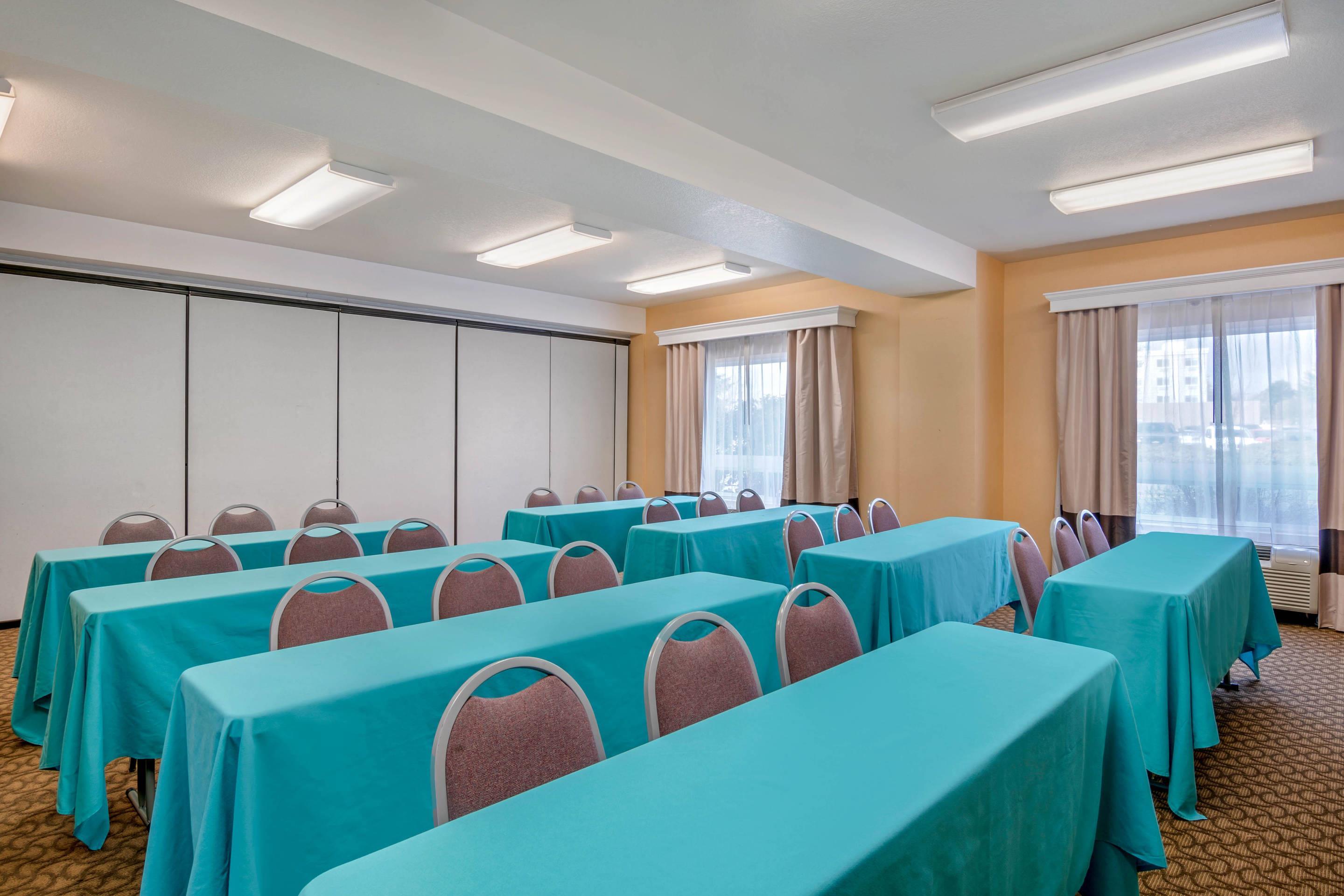 Conference Room | Comfort Inn & Suites Salem