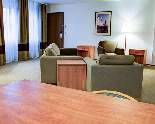 Suite - Quality Inn Florence