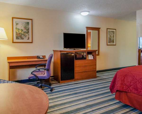  - Quality Inn & Suites Medford - I-5, Exit 30
