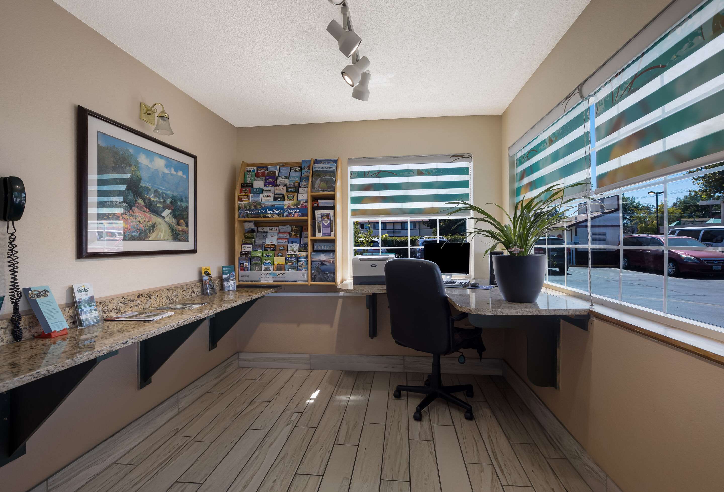 Business center | Quality Inn & Suites Medford Airport