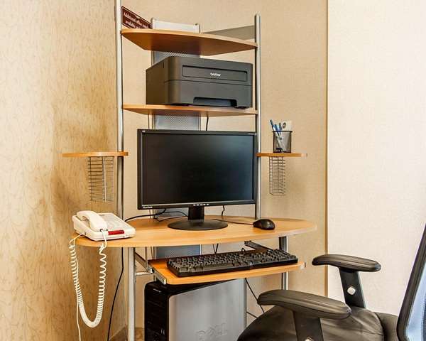 Conference Area - Comfort Inn & Suites Creswell - I-5, Exit 182