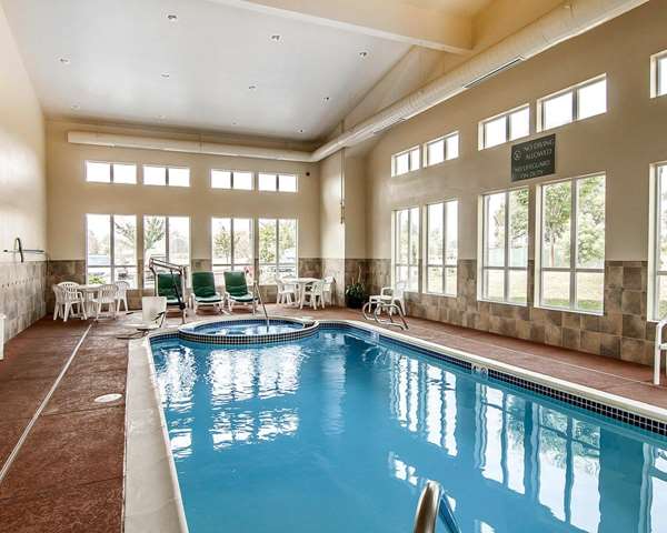 Pool - Comfort Inn & Suites Creswell - I-5, Exit 182