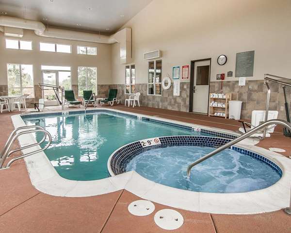 Pool - Comfort Inn & Suites Creswell - I-5, Exit 182