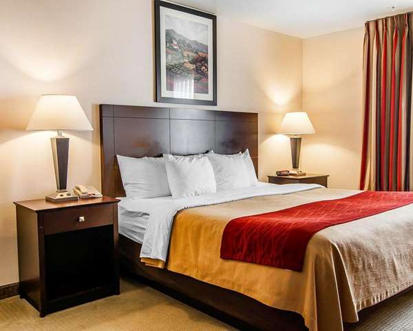  - Comfort Inn & Suites Creswell - I-5, Exit 182