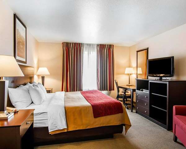  - Comfort Inn & Suites Creswell - I-5, Exit 182