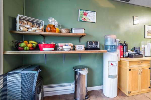 Amenities - Rodeway Inn La Grande