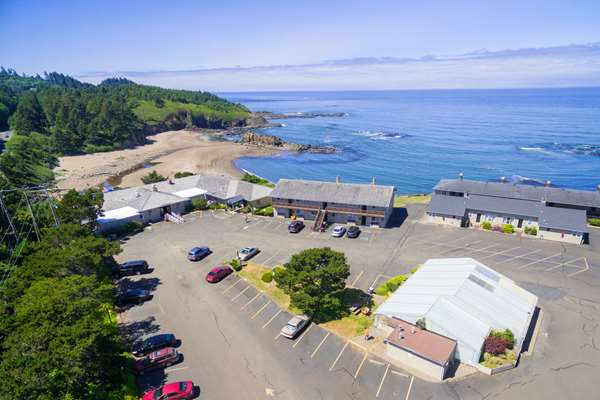 Exterior view - Clarion Inn Surfrider Resort Depoe Bay