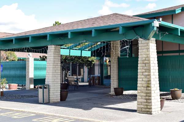 Exterior view - Quality Inn Umatilla