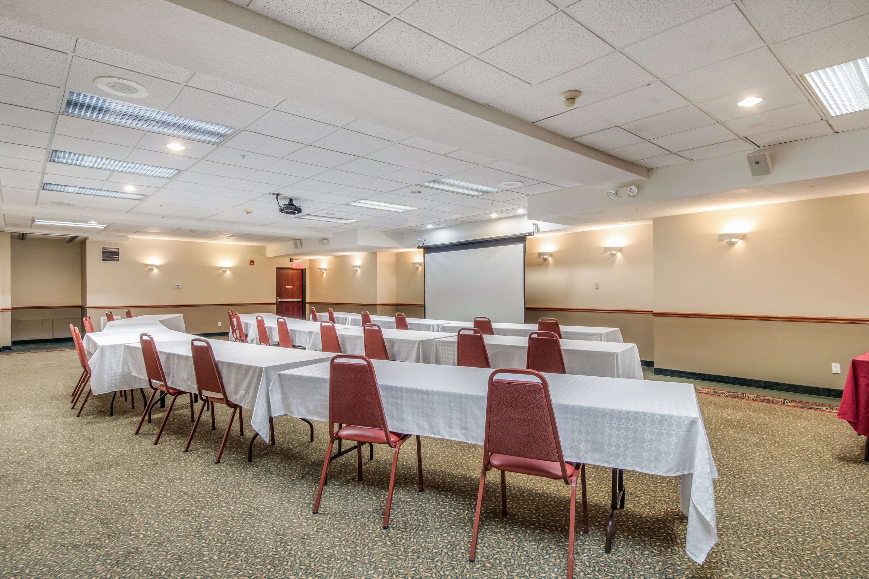 Conference Room | Quality Inn