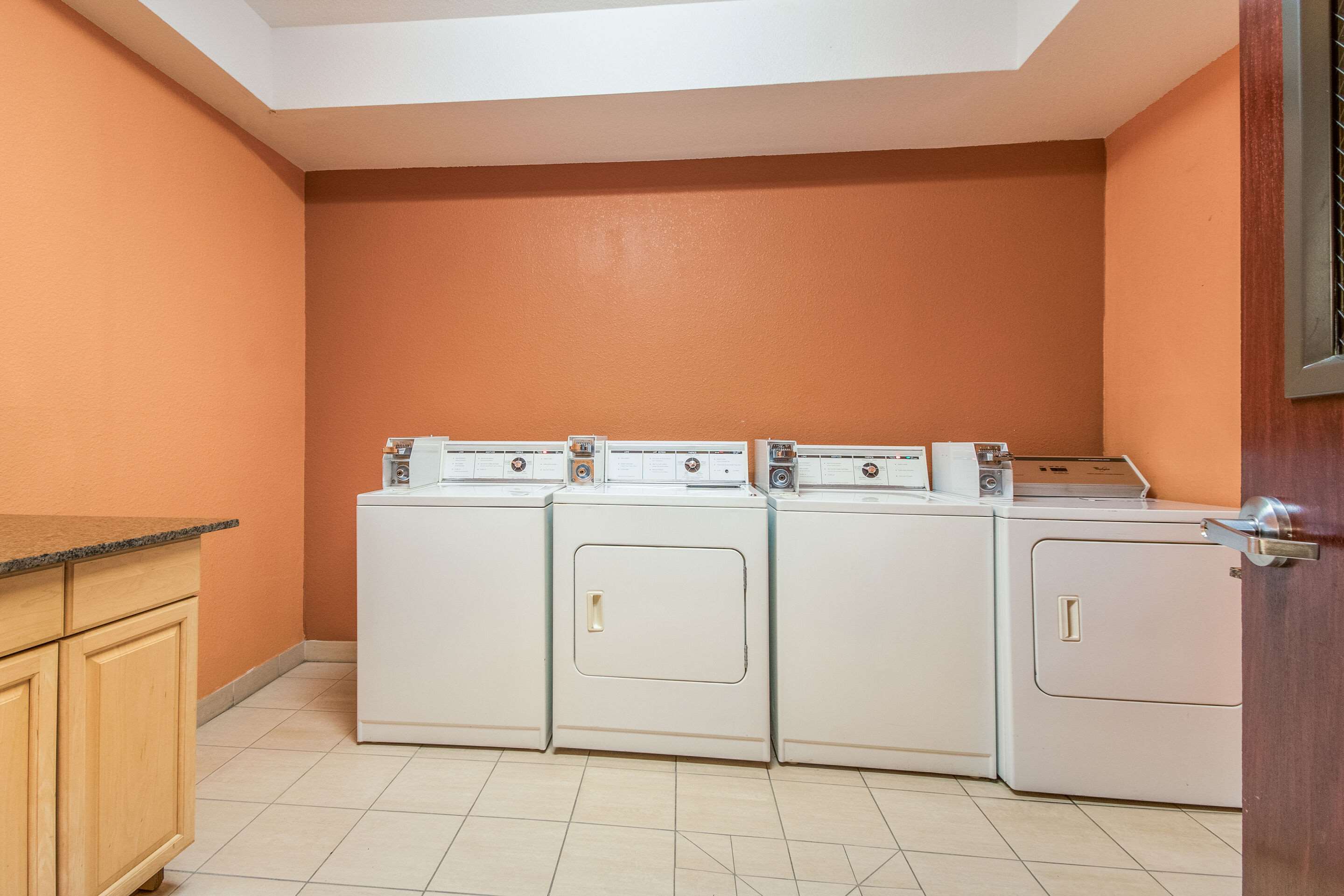 Guest laundry facilities | Quality Inn