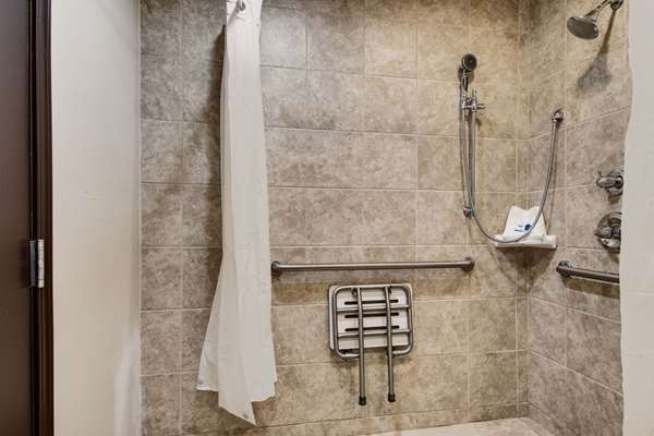 Suite - Rodeway Inn & Suites Jantzen Beach Portland - I-5, Exit 308