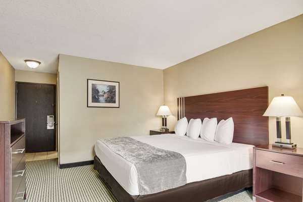  - Rodeway Inn & Suites Jantzen Beach Portland - I-5, Exit 308