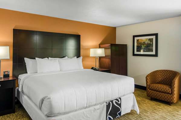 Suite - Comfort Inn & Suites Ashland - I-5, Exit 19