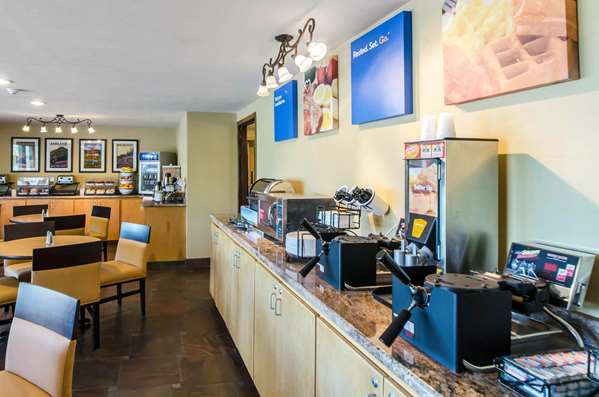 Amenities - Comfort Inn & Suites Ashland - I-5, Exit 19