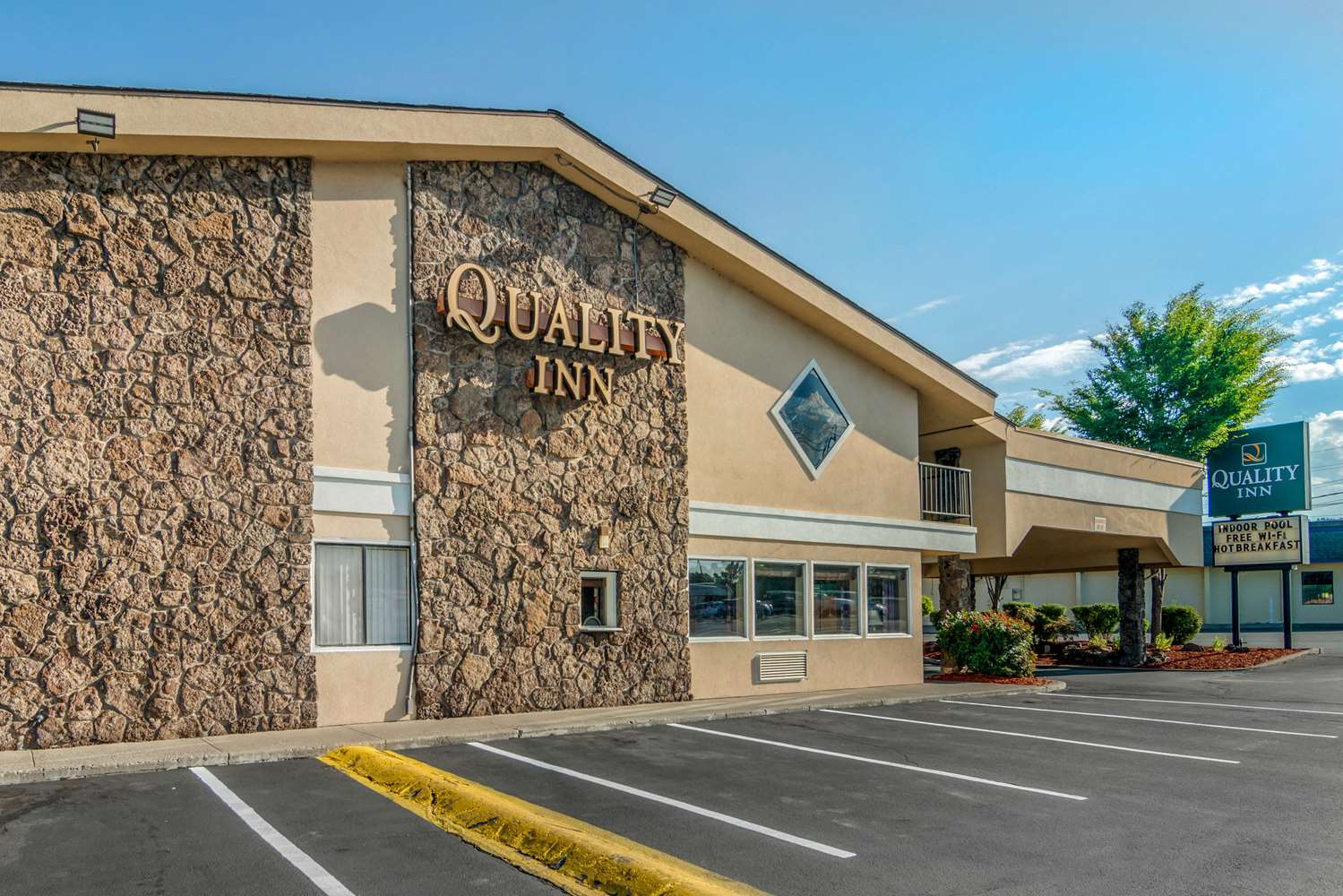 Quality Inn Klamath Falls, OR - See Discounts