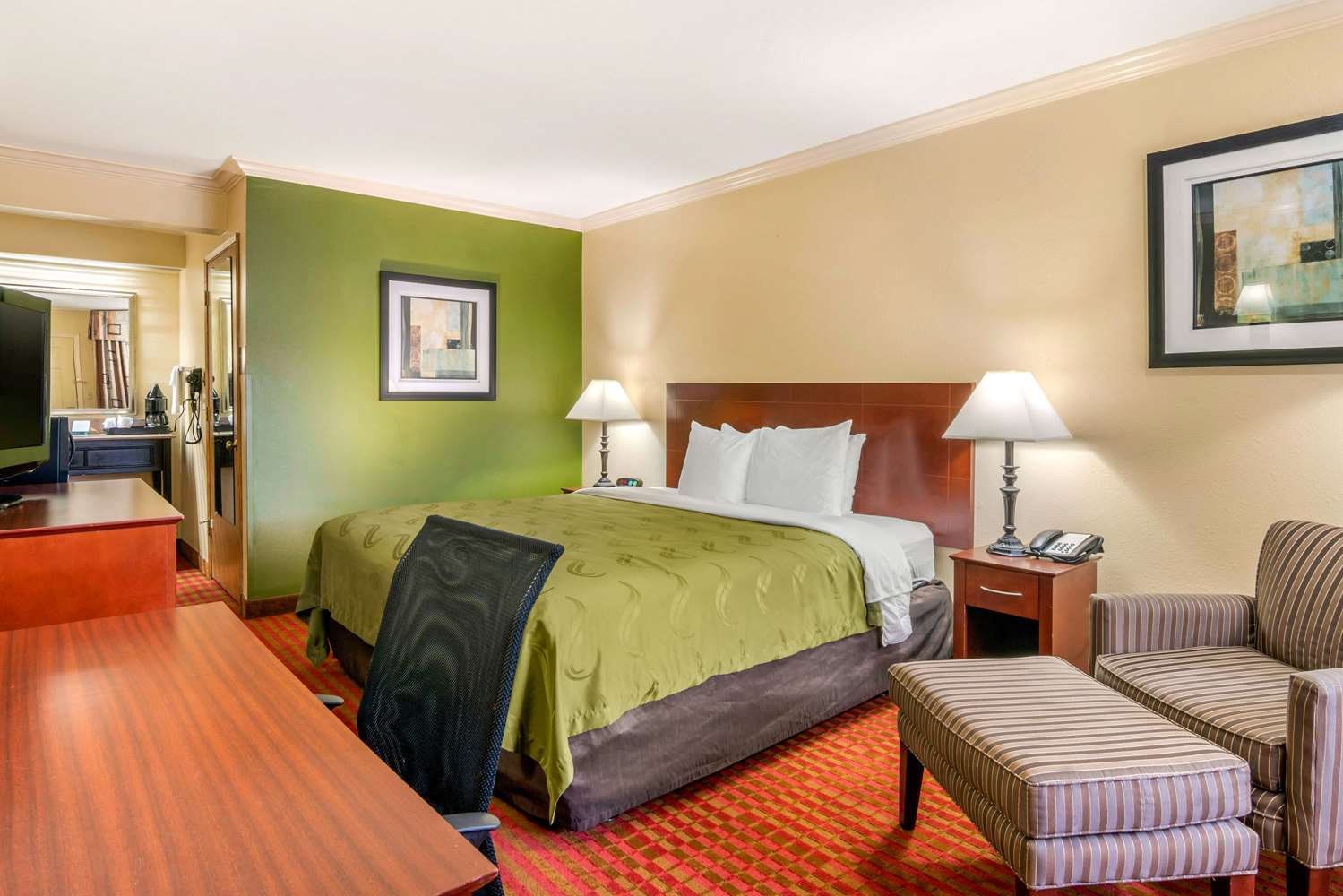 Quality Inn Klamath Falls, OR - See Discounts