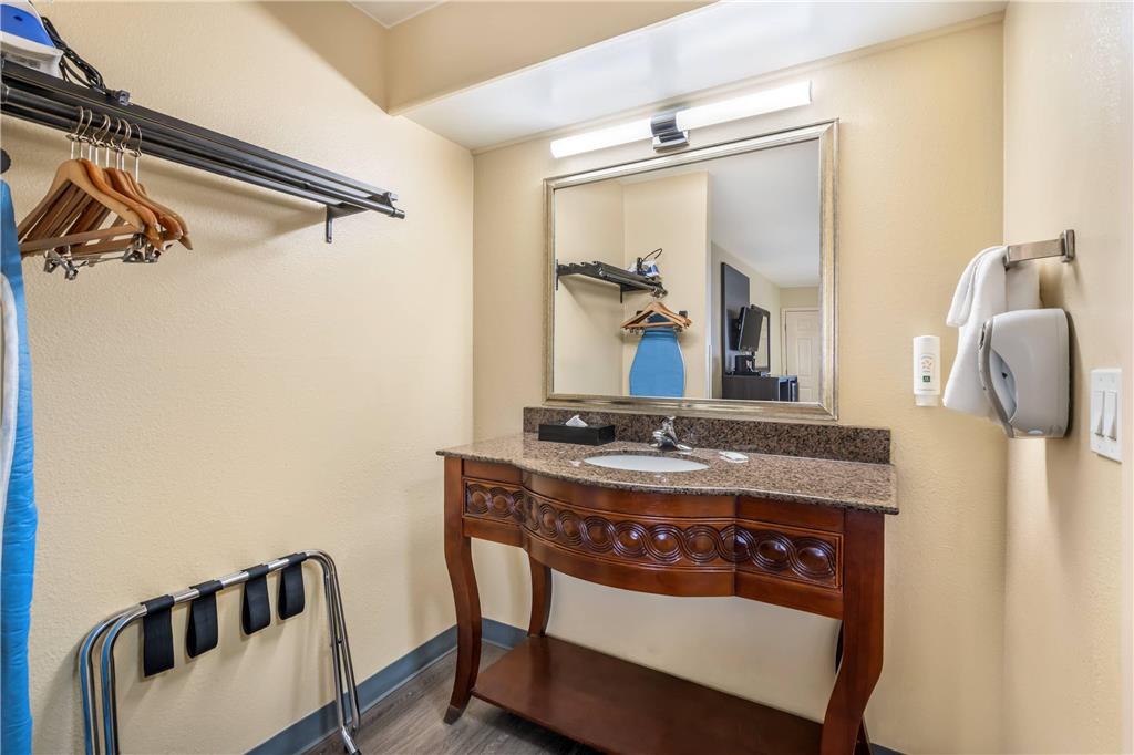QUALITY INN KLAMATH FALLS - CRATER, photo 5