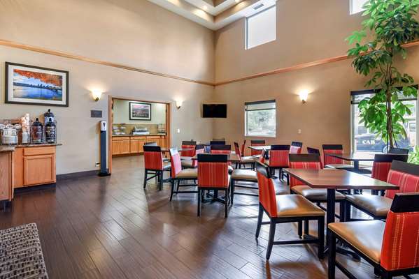 Amenities - Comfort Suites Airport Portland - I-205, Exit 24