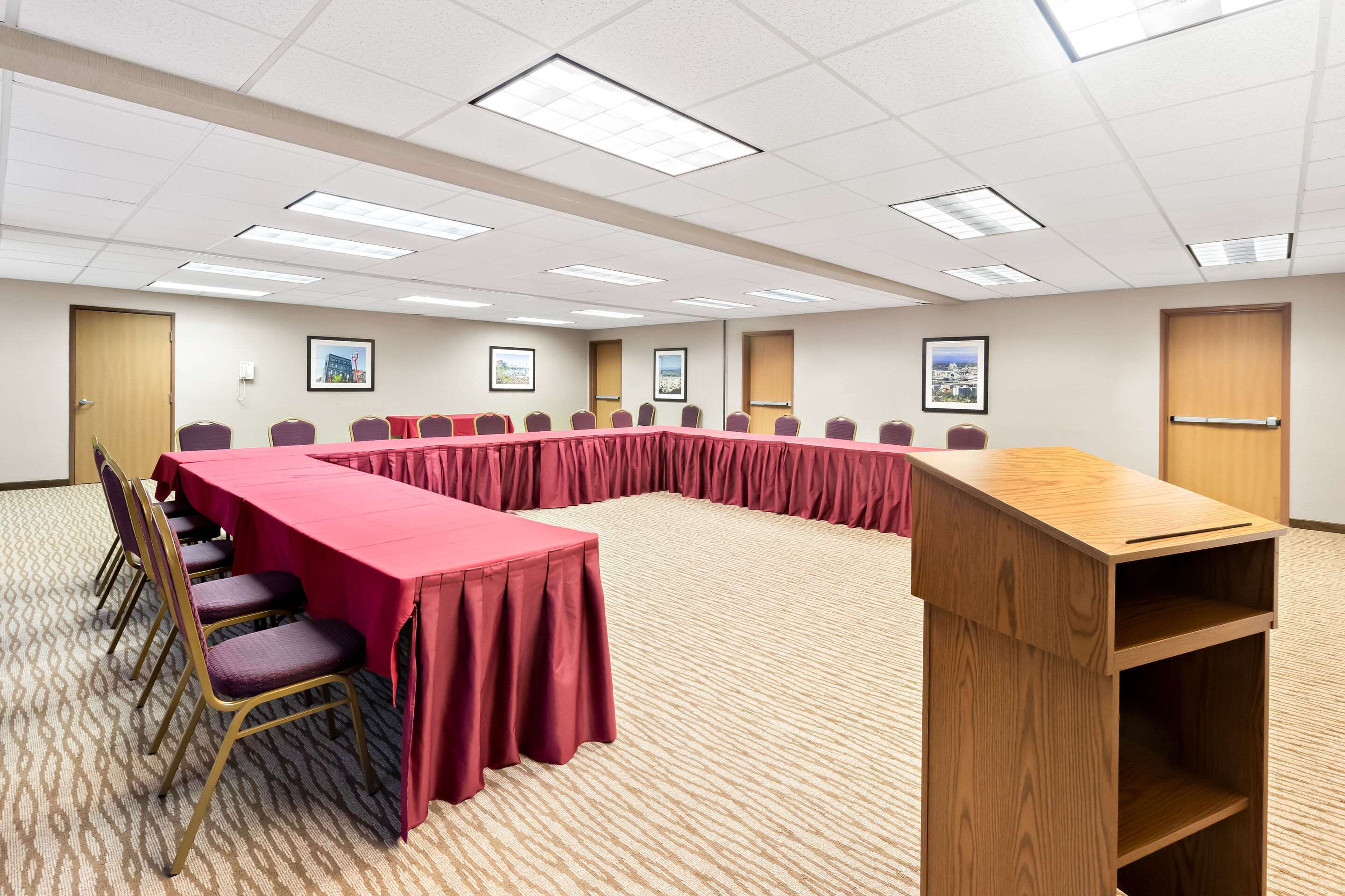 Meeting room | Comfort Suites Portland Airport