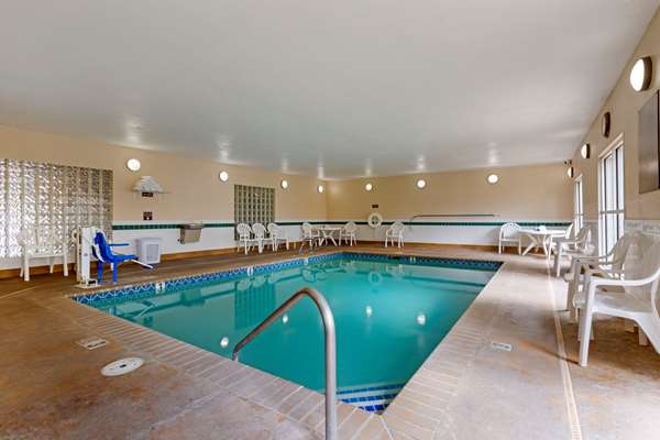 Pool - Comfort Inn Medford South - I-5, Exit 27
